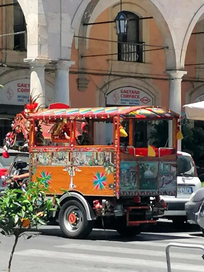 Diletta Oasi Acomodação com café da manhã Catânia Exterior foto